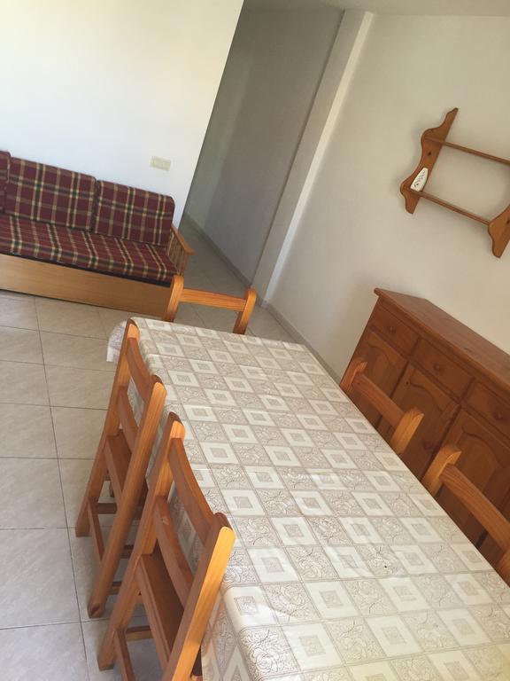 Apartamentos Vicent Peñíscola Quarto foto